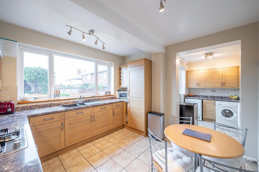 Enville Road, Wall Heath... 3 bed end of terrace house £225,000