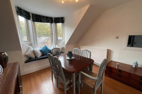 3 bedroom flat for sale - 8-4 Mansfield Crescent, Hawick, Hawick, TD9 8AQ