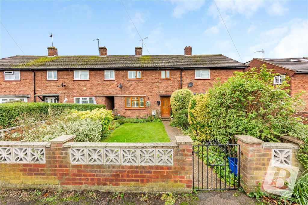 Acres Avenue, Ongar, CM5 3 bed terraced house £365,000