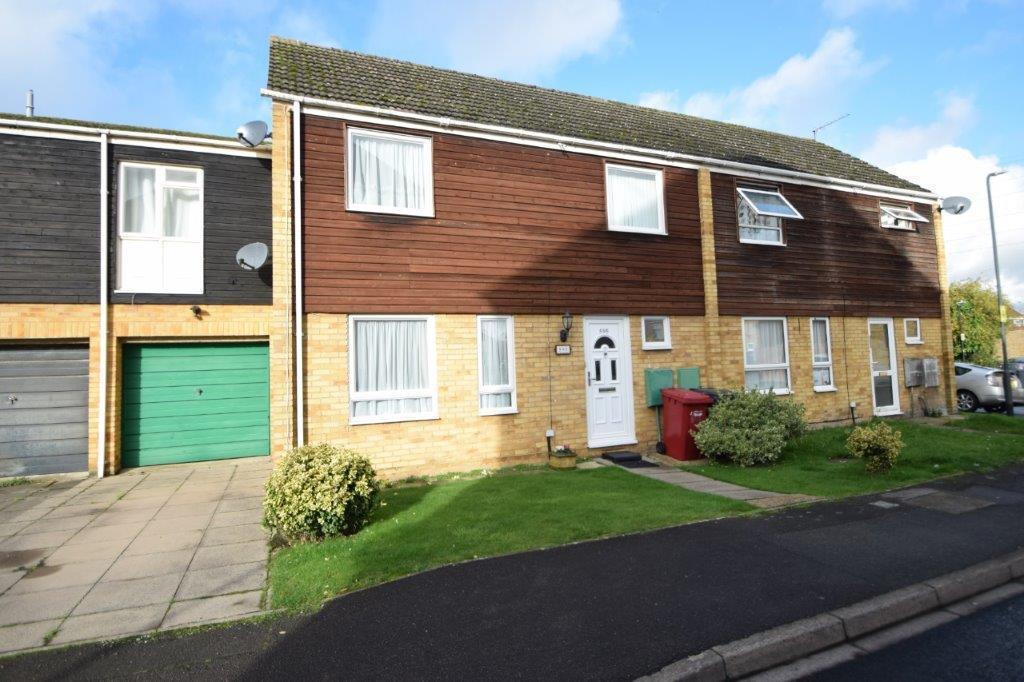 Rochfords Gardens, Slough, SL2 3 bed semidetached house £355,000