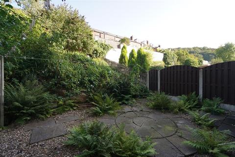 8 Cobnar Gardens, Sheffield, S8 8RQ