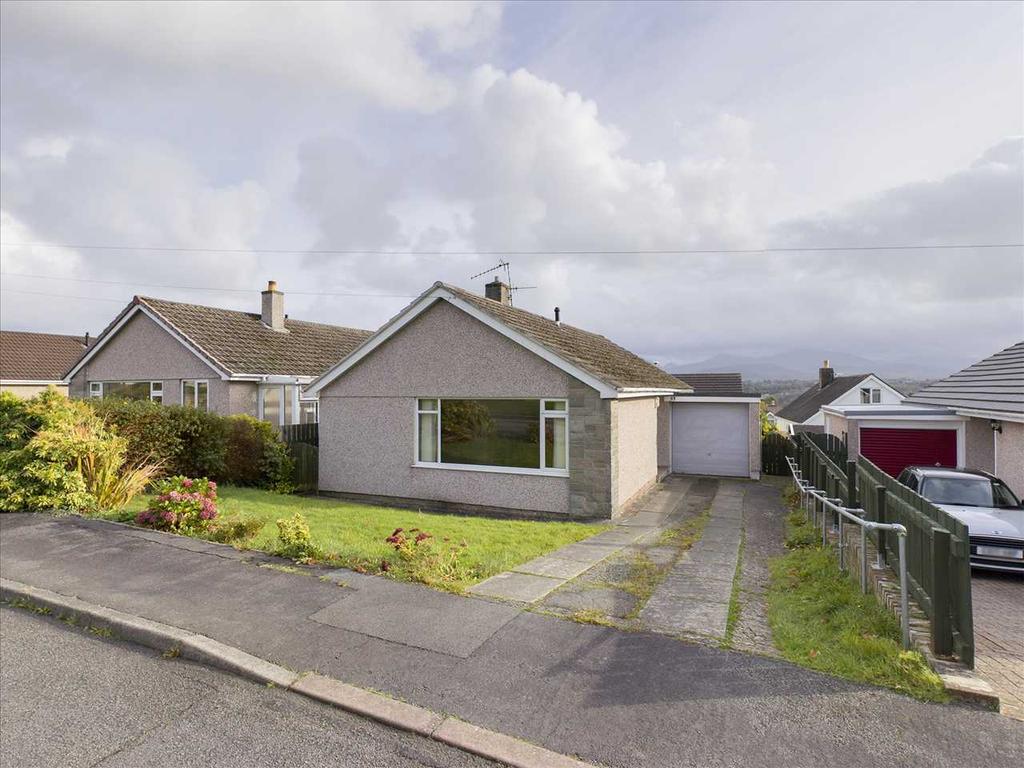 Maes Yr Hafod, Menai Bridge 3 bed detached bungalow £220,000