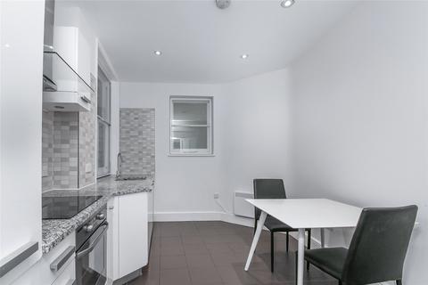 2 bedroom maisonette to rent - Great Russell Street, London, WC1B