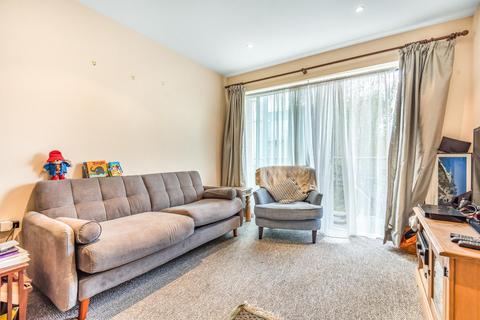 16, Nesbit Court Medhurst Drive, Bromley, BR1 4TL