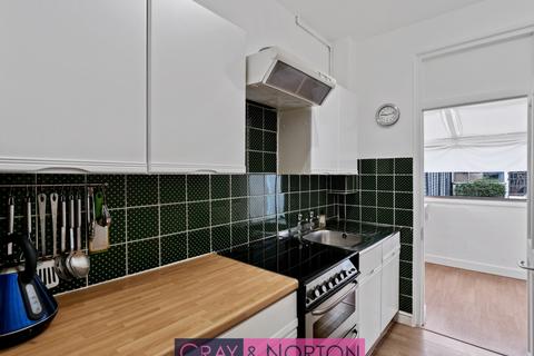 18 Bredon Road, Croydon, CR0 6JH