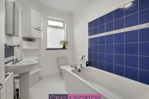 18 Bredon Road, Croydon, CR0 6JH