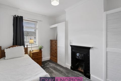 18 Bredon Road, Croydon, CR0 6JH