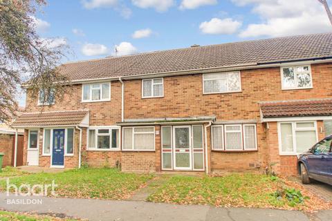67 Honeypot Lane, Fryerns, Basildon, SS14 2JZ