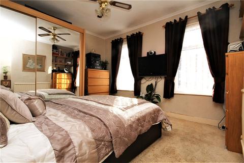 28 Cobden Road, London, SE25 5NX