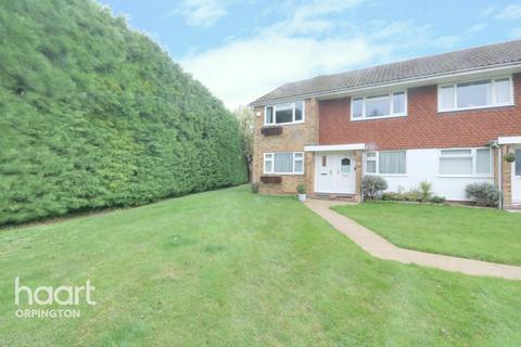 14 Clifton Close, Orpington, BR6 7DQ