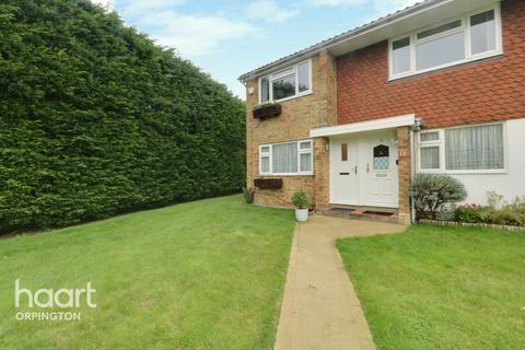 14 Clifton Close, Orpington, BR6 7DQ