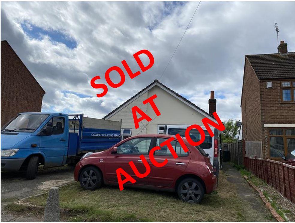147 Clifford Bridge Road, Binley, Coventry, CV3 2DX 3 bed bungalow £