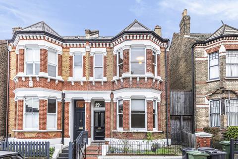 9 Thurlestone Road, London, SE27 0PE
