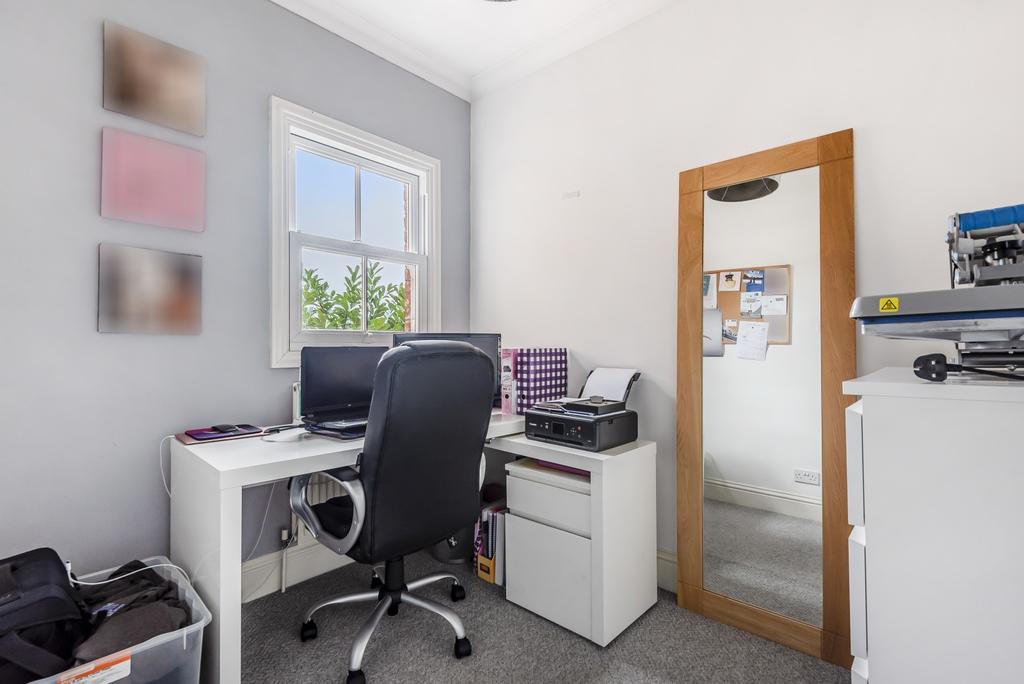 Bedroom/Study