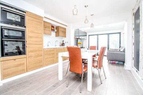 22 Regency Court, Brentwood, CM14 4LU