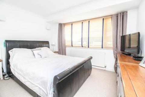 22 Regency Court, Brentwood, CM14 4LU
