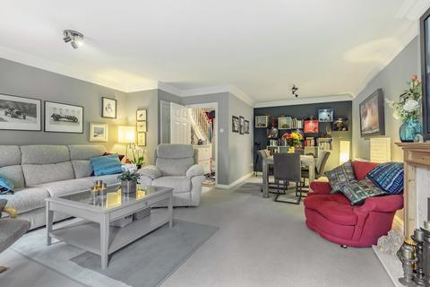 37a Princes Road, Weybridge, KT13 9BH