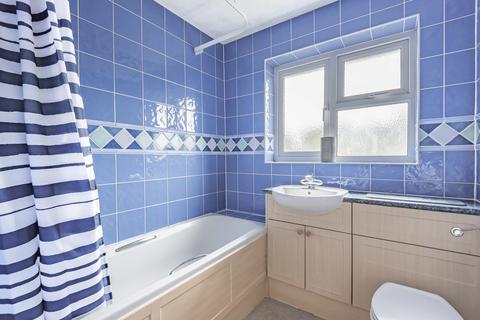 24 High Ridge, Godalming, GU7 1YE