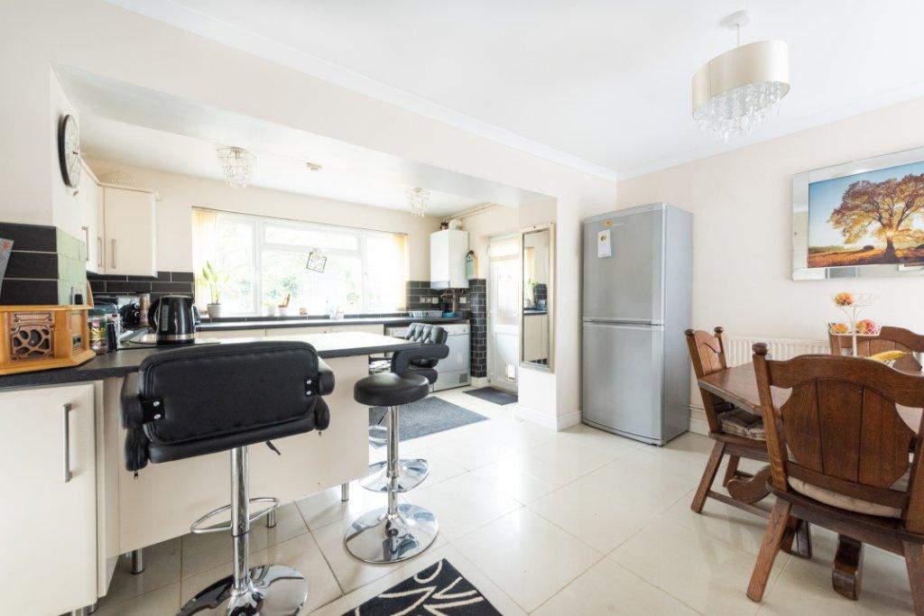 Kitchen/Dining Rm