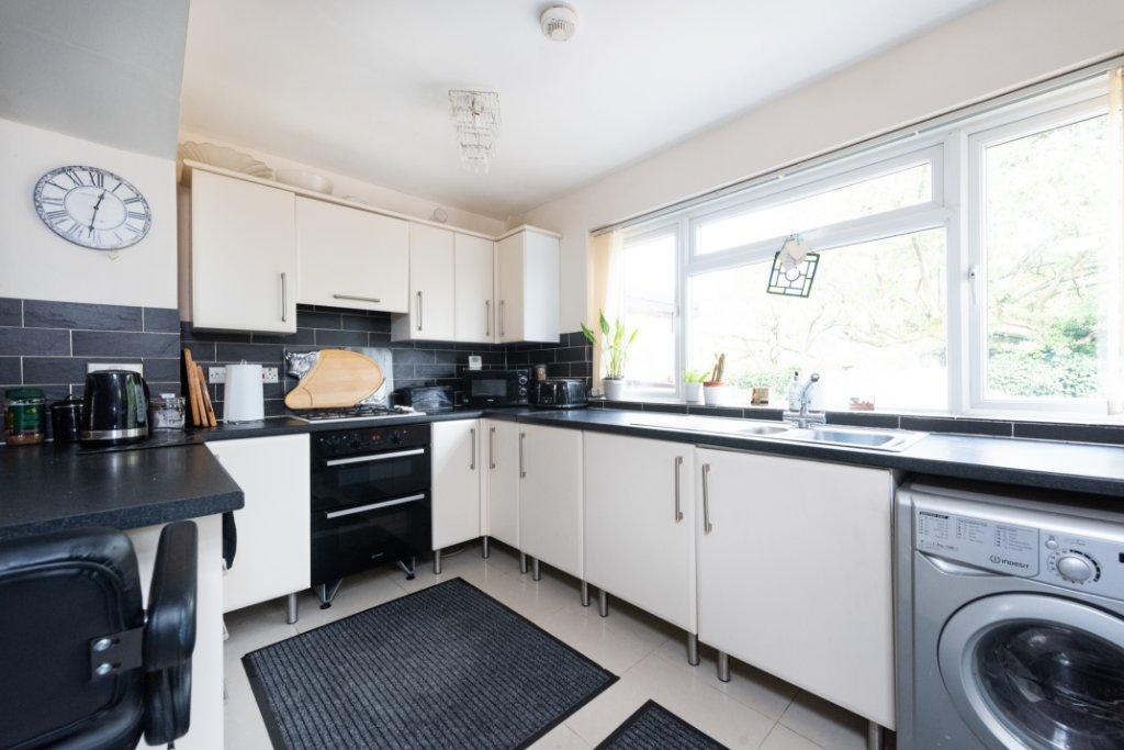 Kitchen/Dining Rm