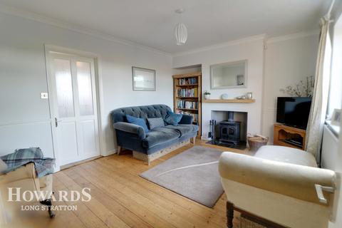 11 Church Road, Topcroft, Bungay, NR35 2BH