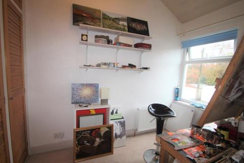 13 Ash Grove, Bingley, BD16 1LU