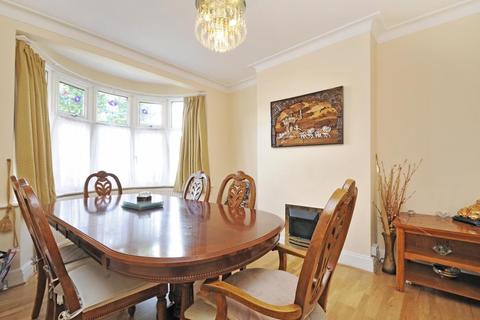 60 Norton Avenue, Surbiton, KT5 9DY