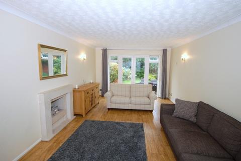 72 Albert Road, Bagshot, GU19 5QJ
