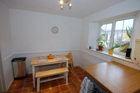 72 Albert Road, Bagshot, GU19 5QJ