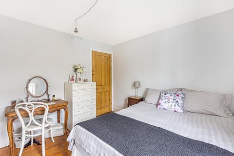 12 Beech Road, Weybridge, KT13 9QF