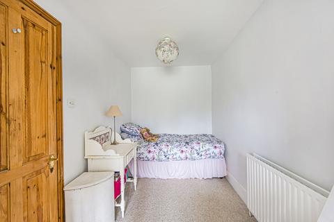 12 Beech Road, Weybridge, KT13 9QF