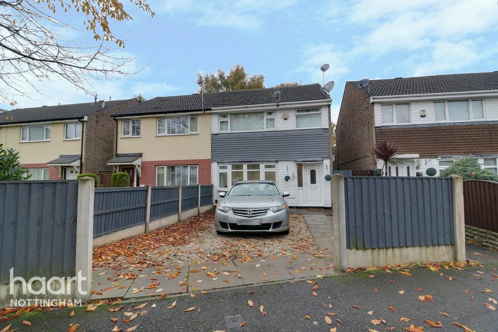 Wilford Crescent West, Nottingham 3 bed terraced house £180,000