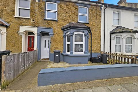 3 bedroom terraced house for sale, Stanley Road, Ilford, Essex, IG1