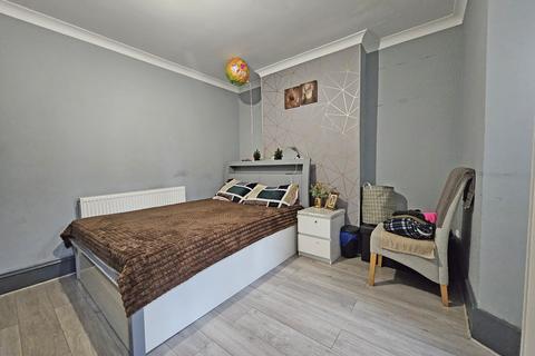 3 bedroom terraced house for sale, Stanley Road, Ilford, Essex, IG1