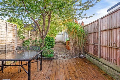 18 Amity Road, Reading, RG1 3LJ