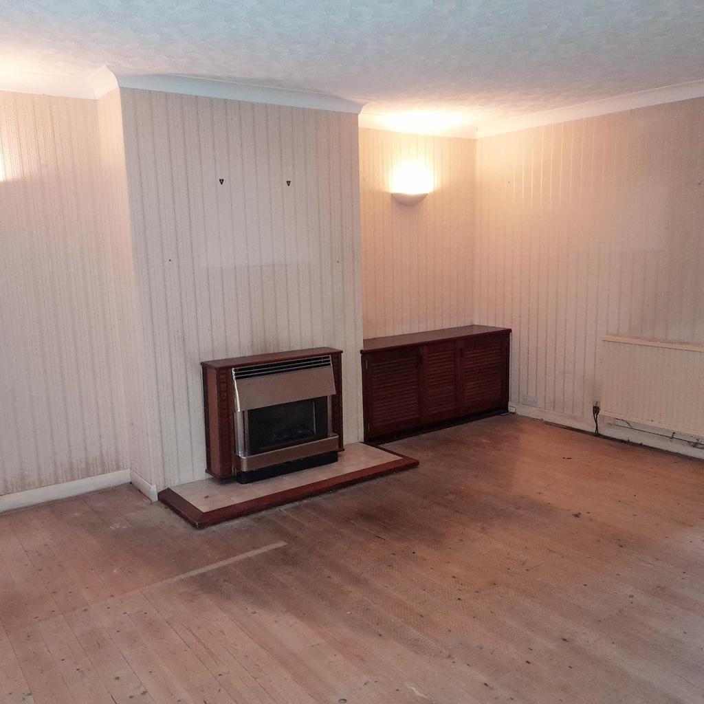 5 Greenlea Drive, Collin, DUMFRIES, DG1 4PP 2 bed semidetached house