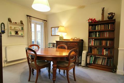 3 Monks Road, Hyde, Winchester, SO23 7EQ