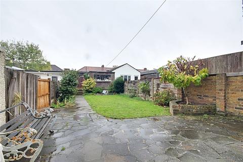 25 Allens Road, Enfield, EN3 4PN