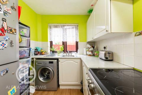 1 Hampden Close, Letchworth Garden City, SG6 1DN