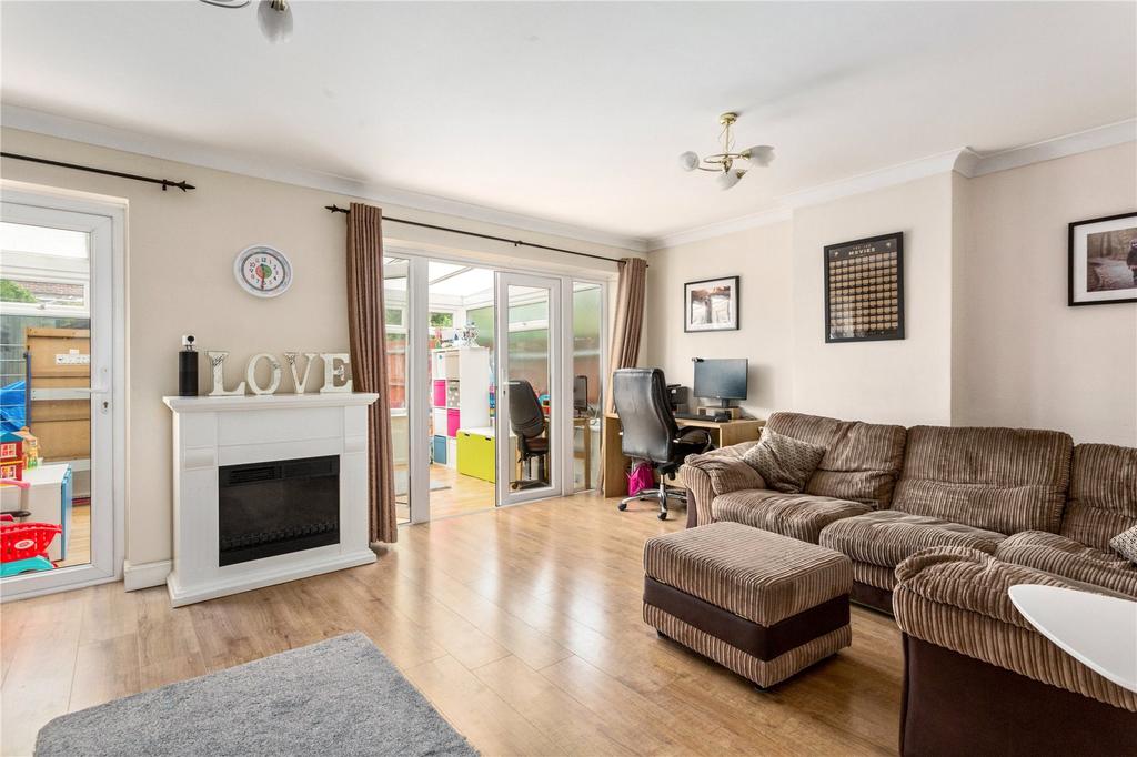 Bodycoats Road, Chandler's Ford... 3 bed end of terrace house £294,000