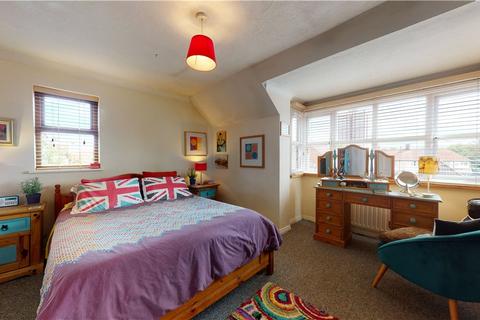 13 Beaumont Place, Isleworth, TW7 7LB