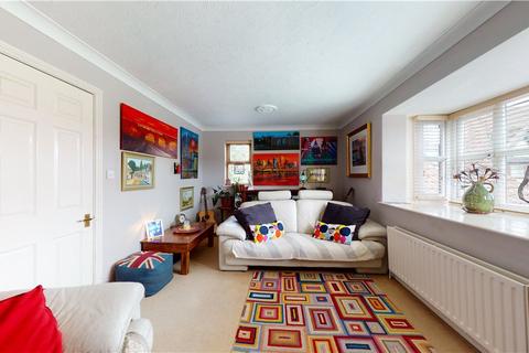 13 Beaumont Place, Isleworth, TW7 7LB