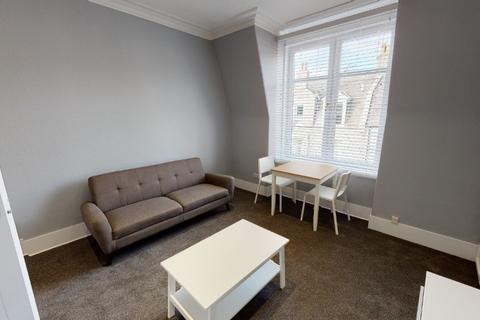 1 bedroom flat to rent, Elmbank Road, Old Aberdeen, Aberdeen, AB24