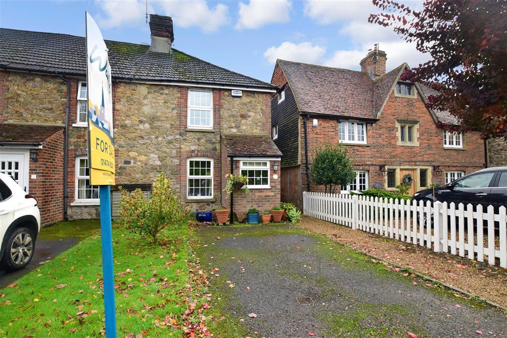 West End, Kemsing, Sevenoaks, Kent 2 bed end of terrace house £375,000
