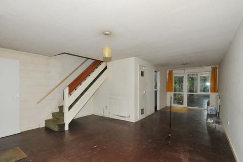 15 Wilde Place, London, N13 6DU