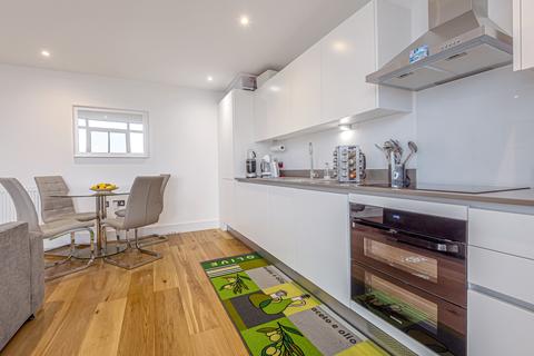 2 bedroom flat for sale - Grove Place Eltham SE9