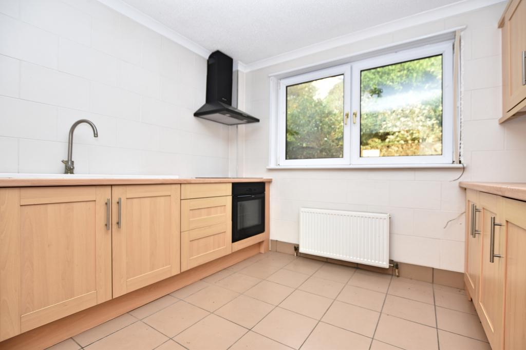 SEAWAY COURT, WALKERSTON AVENUE, LARGS 2 bed flat £70,000