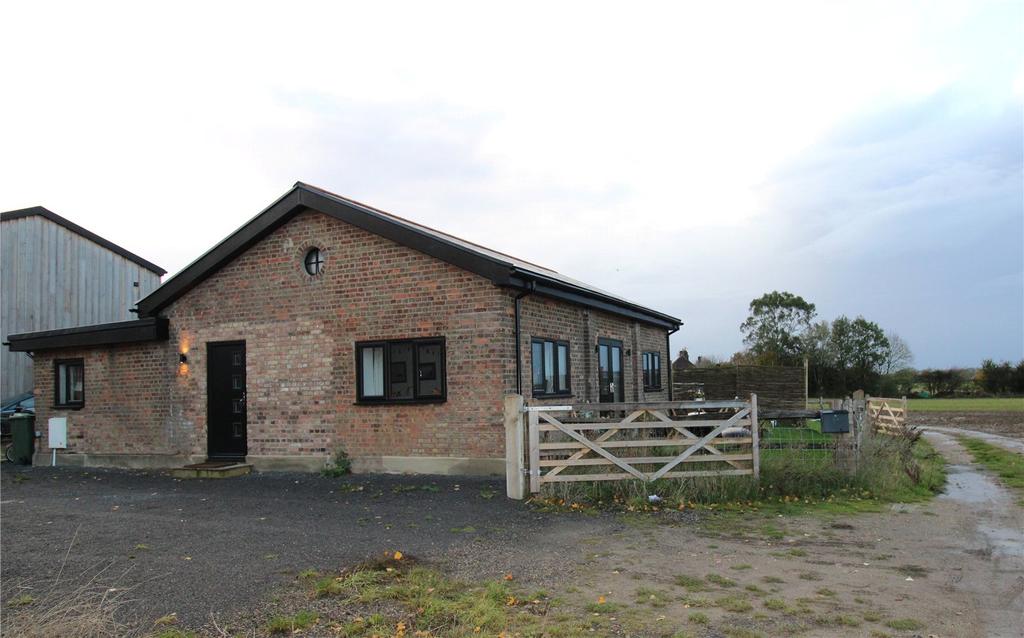 Pagehurst Road, Staplehurst, Tonbridge, Kent, TN12 3 bed detached house