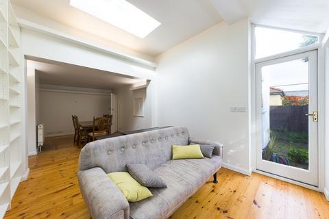 143 Coleridge Road, Cambridge, CB1 3PN