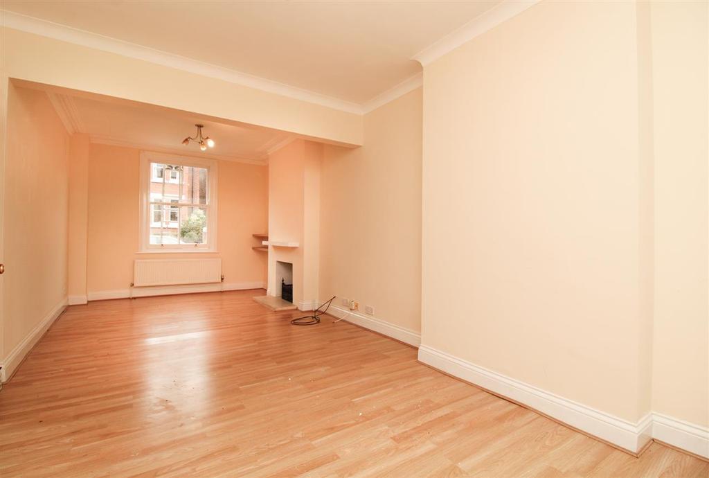 Scarletts Road, Old Heath, Colchester CO1 3 bed semidetached house £